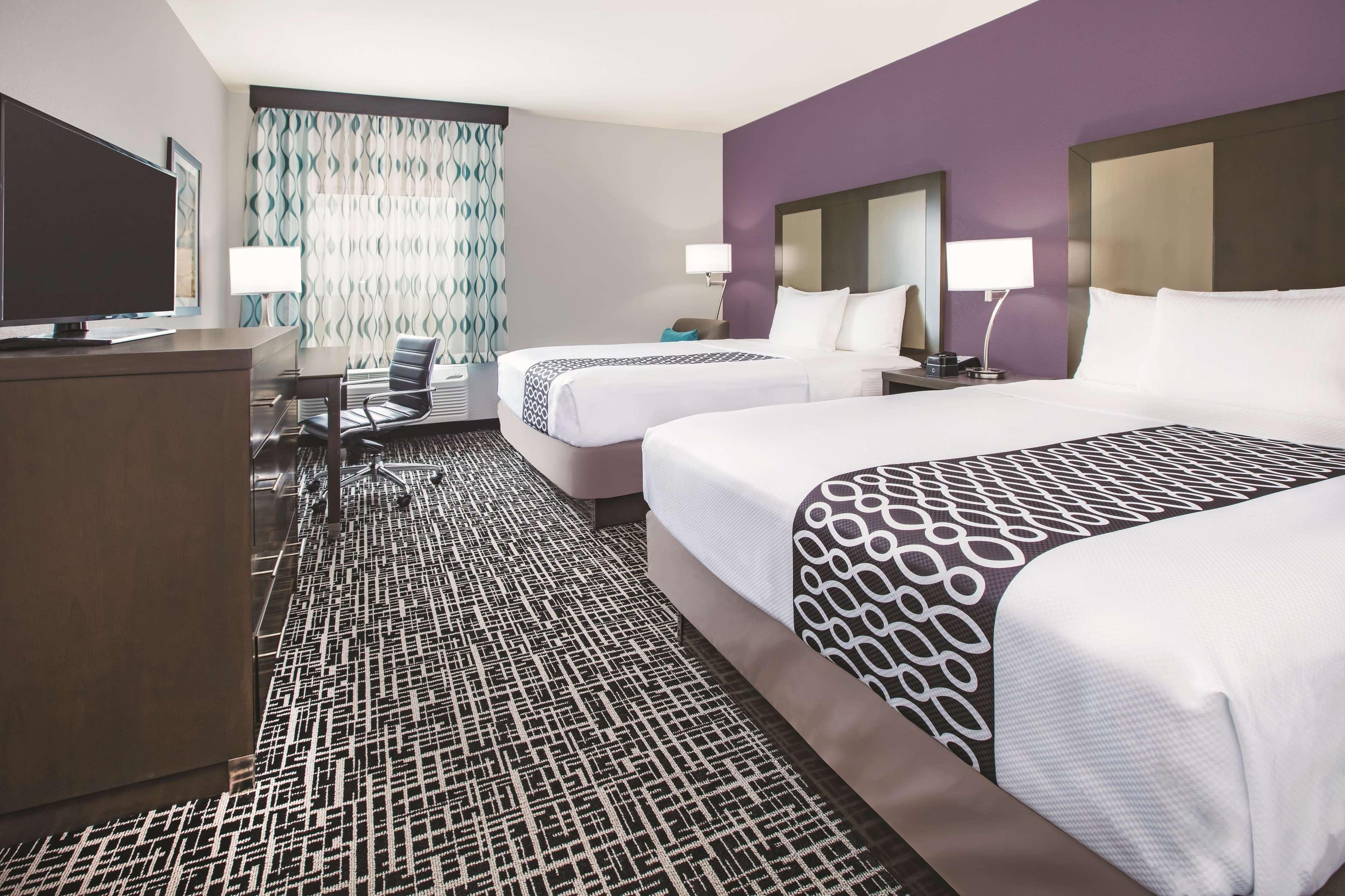 Hotel La Quinta By Wyndham Dallas Plano - 3*