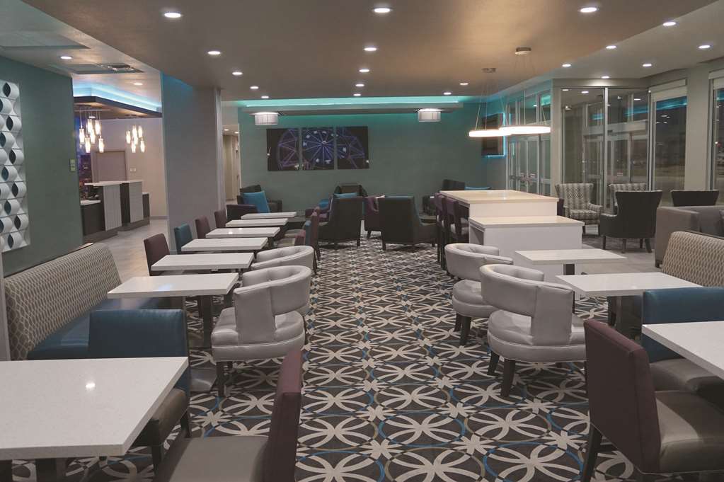 La Quinta By Wyndham Dallas Plano - 3*