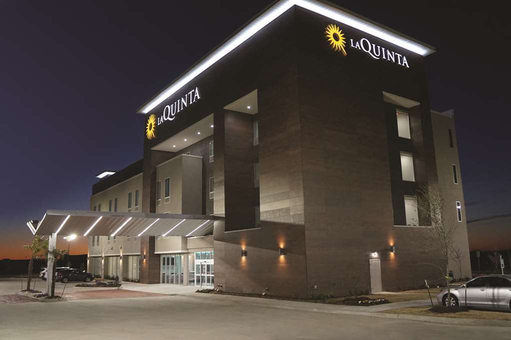 La Quinta By Wyndham Dallas Plano - Hotel 3*