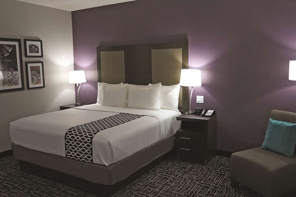 La Quinta By Wyndham Dallas Plano - The Colony